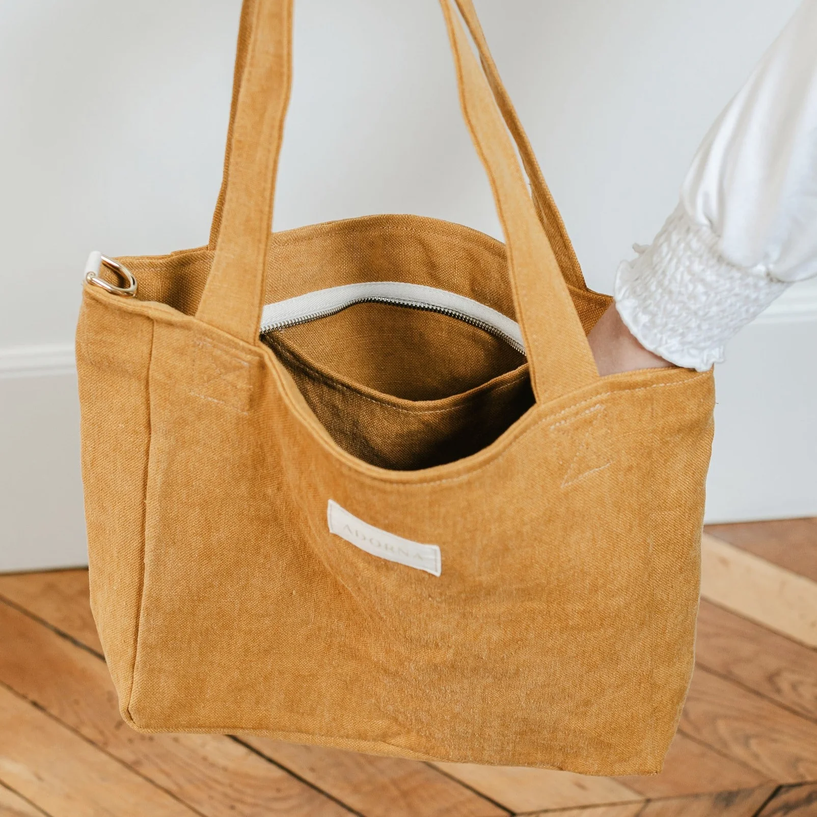 Romy, le cabas S zippé en lin – Image 6
