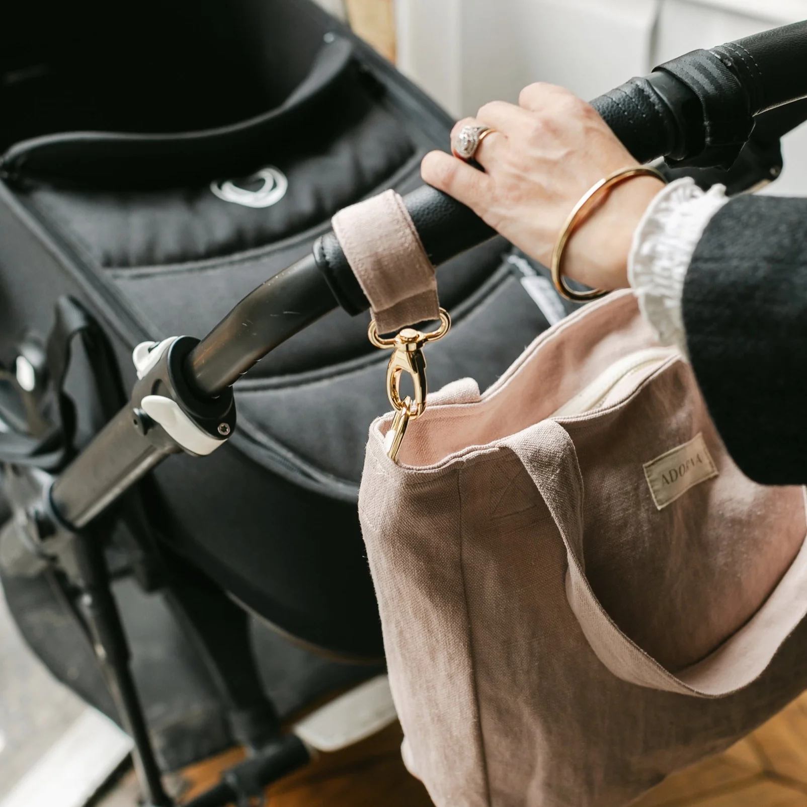 Romy, le cabas S zippé en lin – Image 8