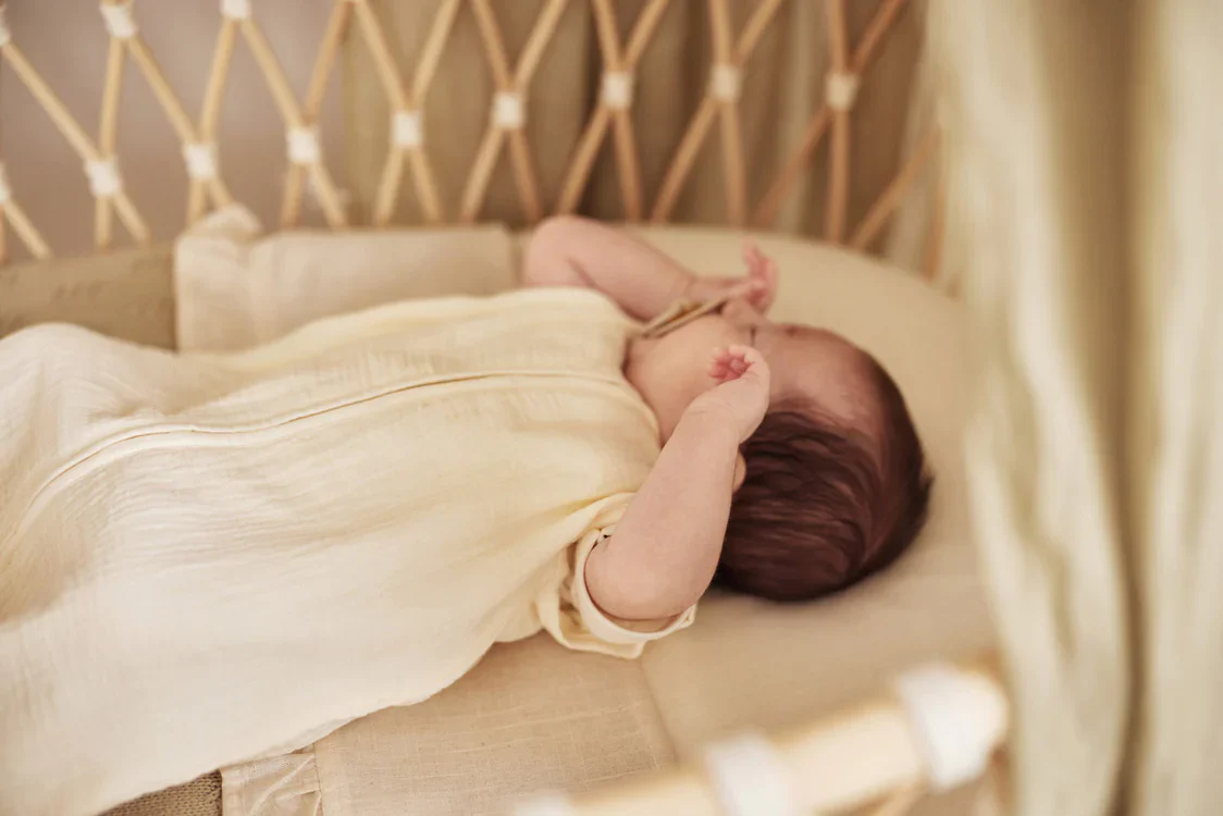 Gigoteuse Naissance Gaze de Coton 60cm (3 couleurs) – Image 2