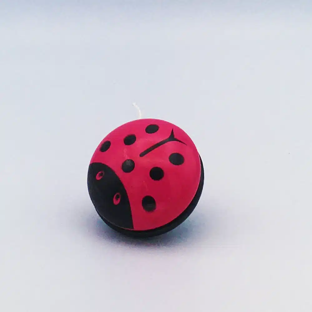 Yoyo en bois coccinelle – Artisans du Jura – Image 2