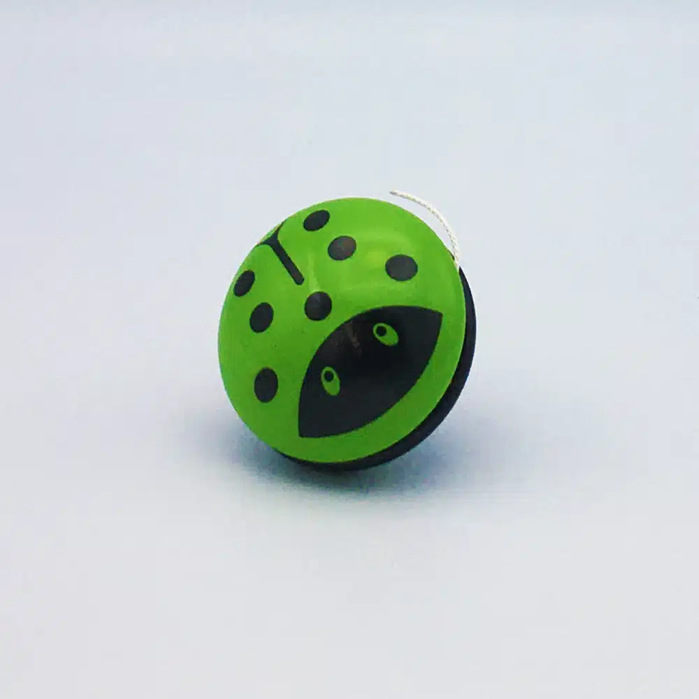Yoyo en bois coccinelle – Artisans du Jura – Image 6